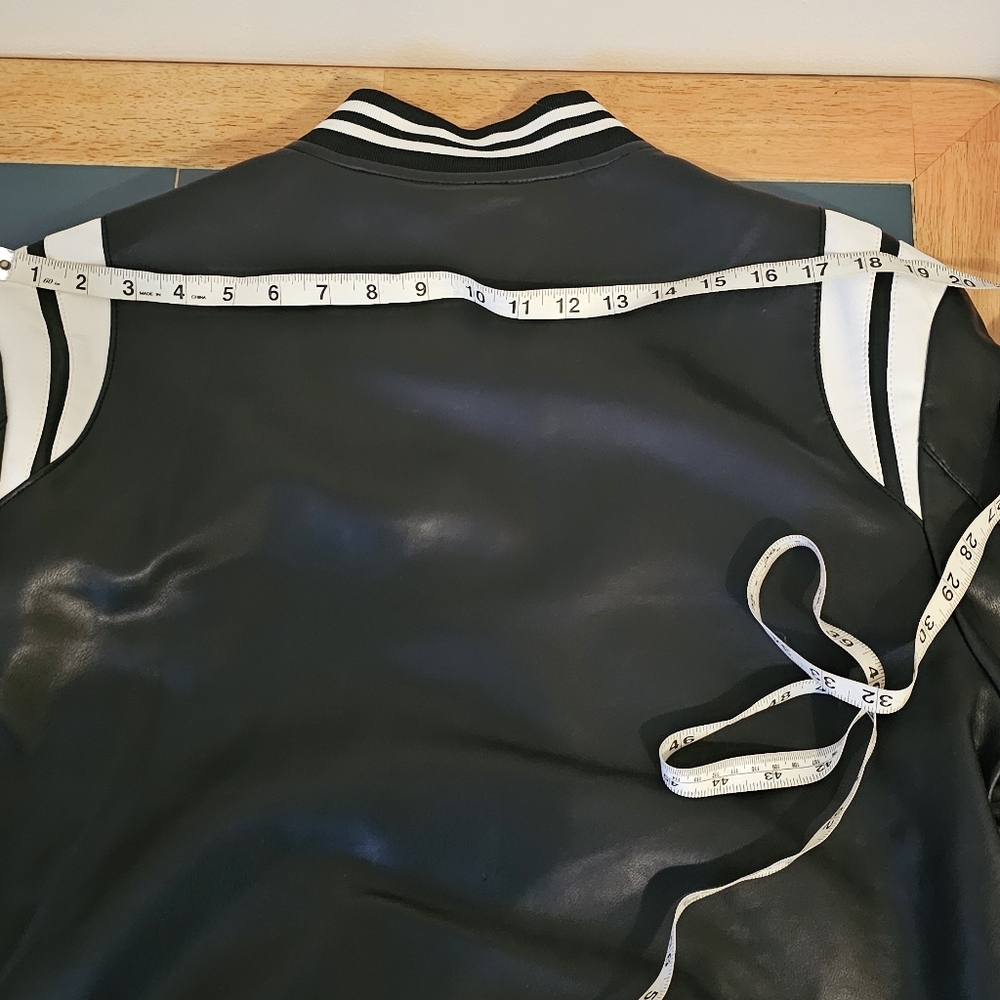 VIP Collection Black Leather Jacket - Picture 11 of 12